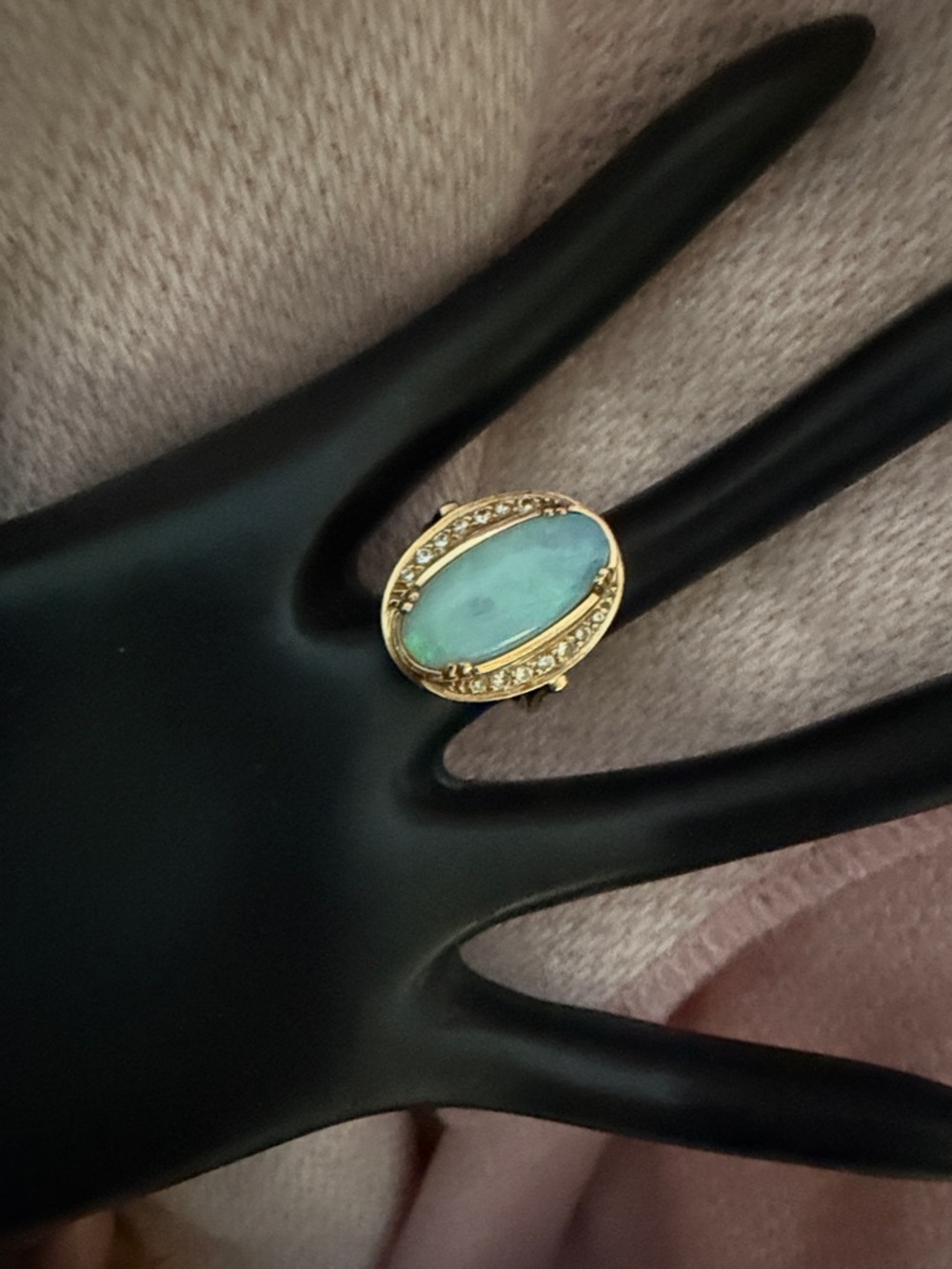 Gorgeous 14K Gold Ring with Light Blue Opal Stone. 14 natural cut diamonds. - Picture 4 of 16
